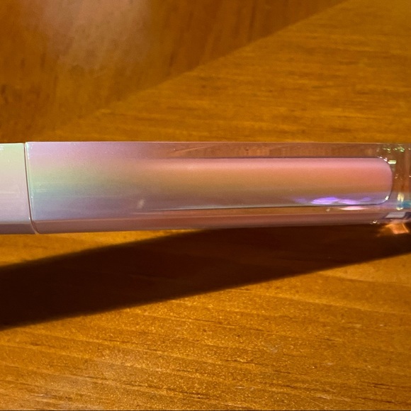 Huda Beauty Silk Balm Lip Balm Blush - Picture 9 of 16